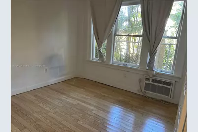 1615 Pennsylvania Ave #9, Miami Beach, FL 33139 - Photo 5
