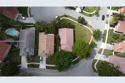 1970 NW 178th Ter, Pembroke Pines, FL 33029 - Photo 23