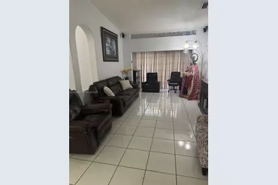 8748 NW 143rd Ter, Miami Lakes, FL 33018 - Photo 11