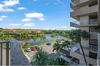 250 Jacaranda Dr #508, Plantation, FL 33324 - Photo 39