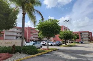 8425 NW 8th St, Miami, FL 33126 - Photo 19