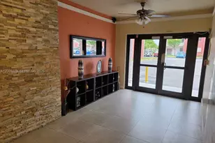 8425 NW 8th St, Miami, FL 33126 - Photo 29