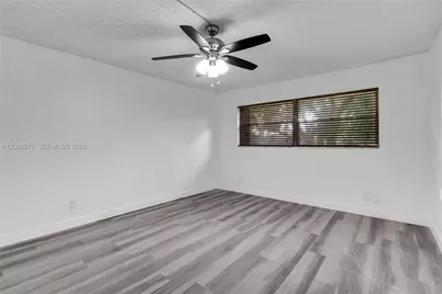 8513 Old Country Mnr #415, Davie, FL 33328 - Photo 13
