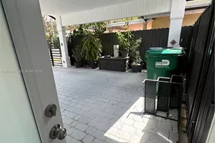 403 SW 89th Pl, Miami, FL 33174 - Photo 35