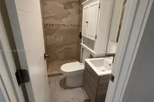 403 SW 89th Pl, Miami, FL 33174 - Photo 31