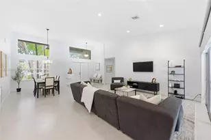 1135 Fairfax Ln, Weston, FL 33326 - Photo 7