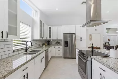 1135 Fairfax Ln, Weston, FL 33326 - Photo 15