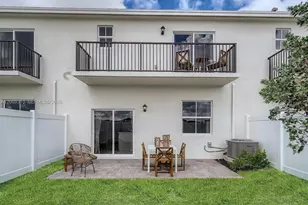 1676 SE 8th Ave, Homestead, FL 33034 - Photo 1