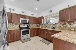 216 NE 36th Terrace, Homestead, FL 33033 - Photo 13