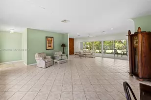 13730 SW 75th Ave, Palmetto Bay, FL 33158 - Photo 9