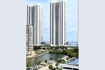 300 Bayview Dr #915, Sunny Isles Beach, FL 33160 - Photo 23