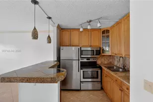 48 Mansfield B, Boca Raton, FL 33434 - Photo 7