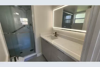 2711 N Pine Island Rd #112, Sunrise, FL 33322 - Photo 13