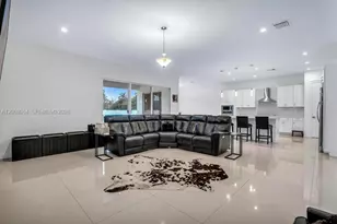 7601 Cavalia Dr, Davie, FL 33328 - Photo 15