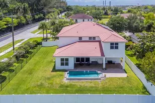 7601 Cavalia Dr, Davie, FL 33328 - Photo 3