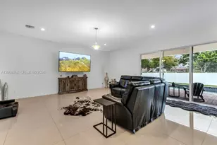 7601 Cavalia Dr, Davie, FL 33328 - Photo 17
