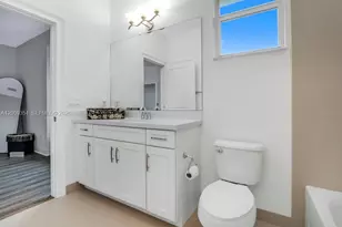7601 Cavalia Dr, Davie, FL 33328 - Photo 41