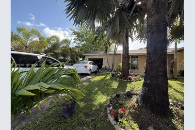 25835 SW 131st Ct, Homestead, FL 33032 - Photo 1