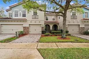 16 Canterbury Bell Dr, Other City - In The State Of Florida, FL 32765 - Photo 1
