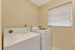 2450 NW 108th St, Miami, FL 33167 - Photo 27
