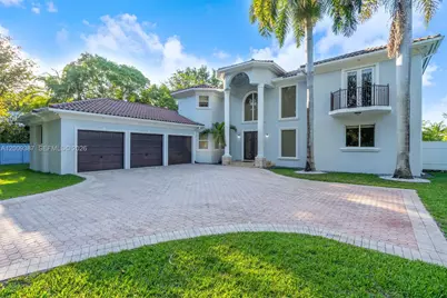 8479 SW 122nd St, Miami, FL 33156 - Photo 9