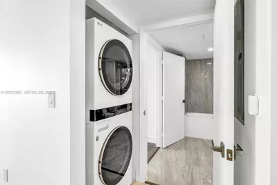 1800 N Bayshore Dr #4208, Miami, FL 33132 - Photo 27