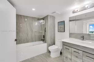 1800 N Bayshore Dr, Miami, FL 33132 - Photo 5
