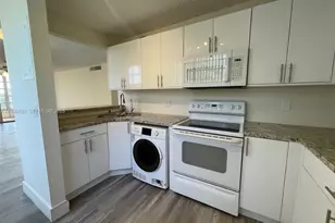 9471 Evergreen Pl, Davie, FL 33324 - Photo 15