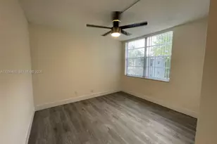 9471 Evergreen Pl, Davie, FL 33324 - Photo 27