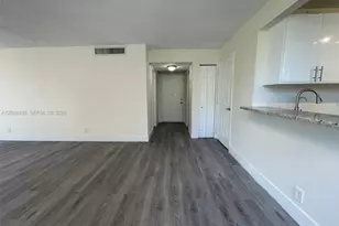 9471 Evergreen Pl, Davie, FL 33324 - Photo 5