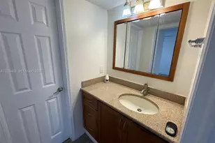 9471 Evergreen Pl, Davie, FL 33324 - Photo 29