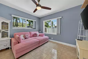 211 S 57th Way, Hollywood, FL 33023 - Photo 19