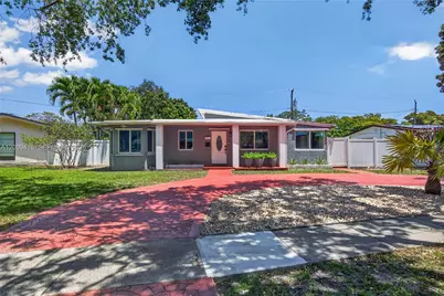 211 S 57th Way, Hollywood, FL 33023 - Photo 1