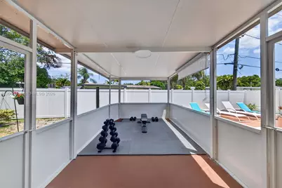 211 S 57th Way, Hollywood, FL 33023 - Photo 33
