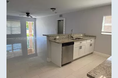 2713 NW 6th St, Pompano Beach, FL 33069 - Photo 3