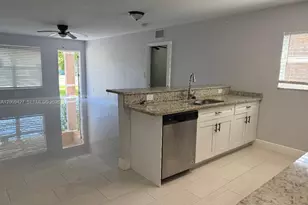 2713 NW 6th St, Pompano Beach, FL 33069 - Photo 3