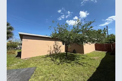 2713 NW 6th St, Pompano Beach, FL 33069 - Photo 11