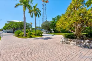 1101 Mastic St, Islamorada, FL 33036 - Photo 21