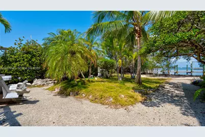 1101 Mastic Street, Islamorada, FL 33036 - Photo 25