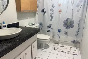 100 Edgewater Dr, Coral Gables, FL 33133 - Photo 9