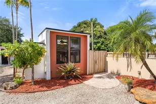 2618 Monroe St, Hollywood, FL 33020 - Photo 1