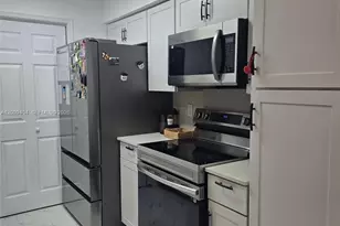 733 Riverside Dr, Coral Springs, FL 33071 - Photo 9