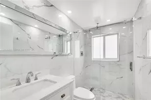 5260 NW 11th St, Plantation, FL 33313 - Photo 11