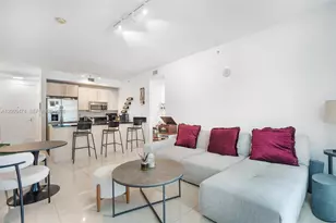 79 SW 12th St, Miami, FL 33130 - Photo 3