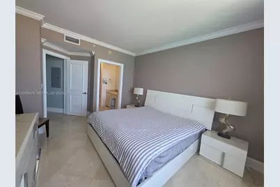6365 Collins Ave #4311, Miami Beach, FL 33141 - Photo 11