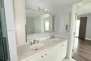 280 SW 20th Rd, Miami, FL 33129 - Photo 29