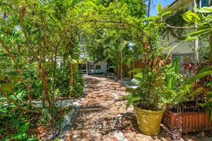 311 NE 86th St, El Portal, FL 33138 - Photo 43