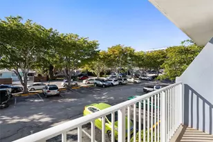 1801 S Treasure Dr, North Bay Village, FL 33141 - Photo 27
