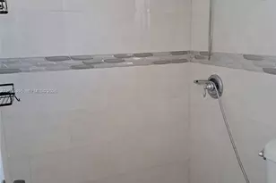 8541 NW 7th St, Miami, FL 33126 - Photo 23