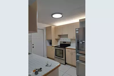 8541 NW 7th St #32, Miami, FL 33126 - Photo 5